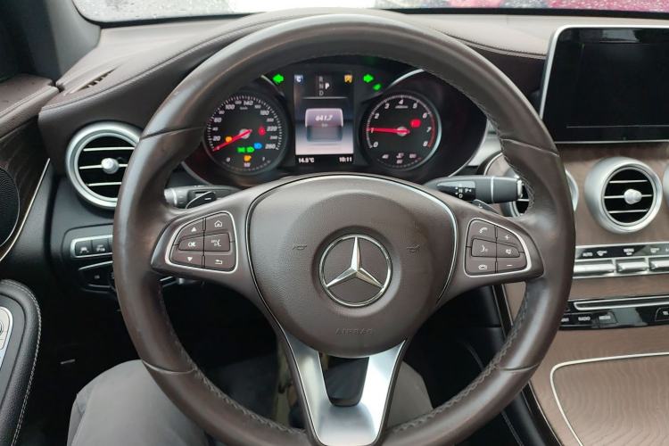 Used Mercedes-Benz GLC 2018 Refreshed GLC 300 4MATIC Dynamic Edition
