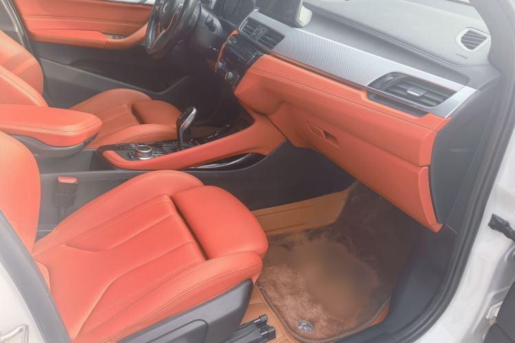 Used BMW X2 2021 sDrive25i Luxury Model with M Sport Package Interior 4