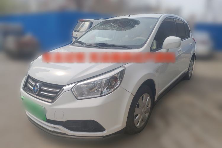 Used Venucia R50 2015 1.6L Manual Fashion Edition