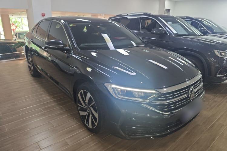 Used Volkswagen Sagitar 2023 300TSI DSG Excellence Edition Front Right 45 Deg