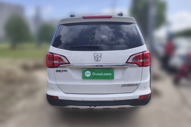 Used Baojun 730 2014 1.5L manual Comfort version 7 seats