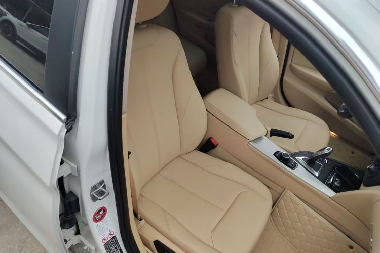 Used BMW 3 Series 2014 320Li Fashion Model
