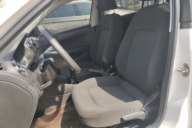 Used Volkswagen Jetta 2017 1.5L Manual Fashion Edition