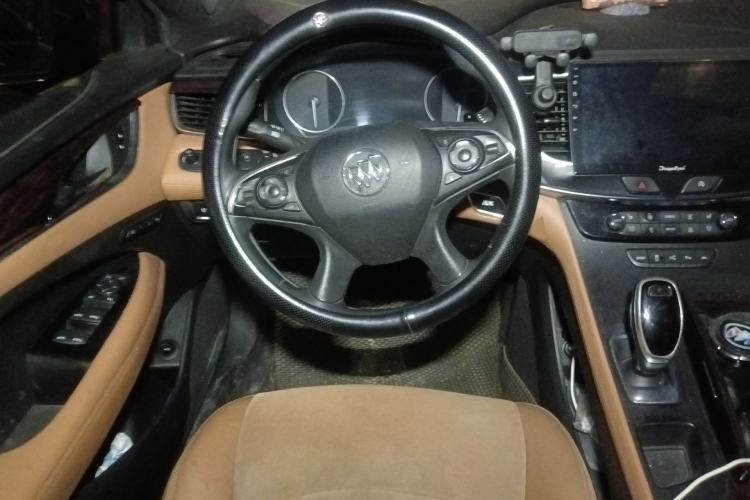 Used Buick LaCrosse 2016 20T Luxury Model Steering Wheel