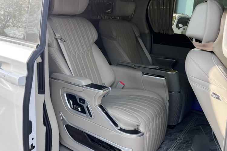 Used Buick GL8 2023 ES Lu Zun Comfort Model