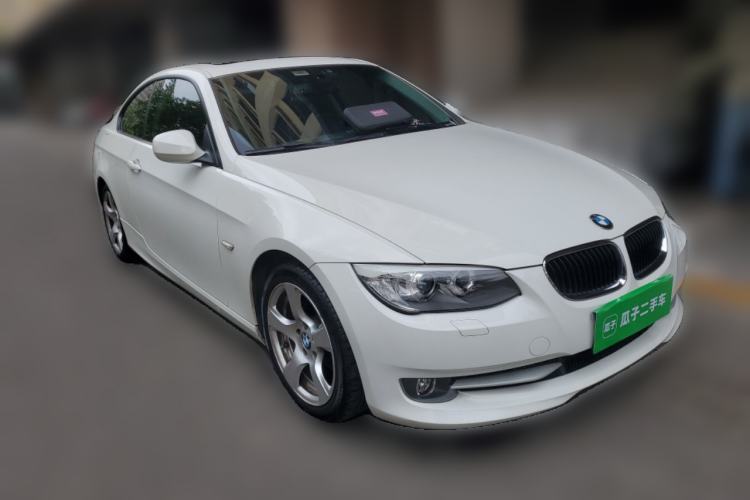 Used BMW 3 Series 2011 320i Coupe Front Right 45 Deg