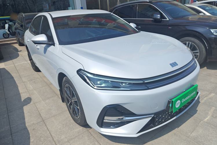 Used Geely Galaxy A7 2025 Model EM-i 70km Luxury Edition