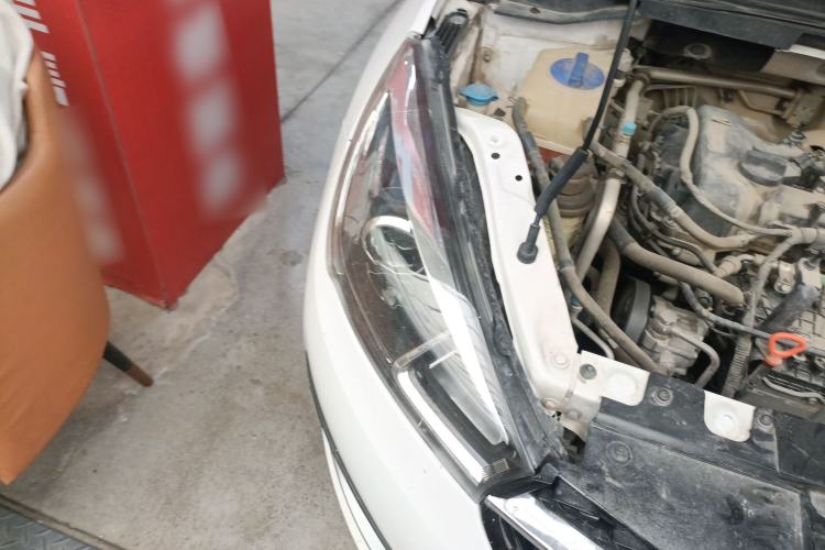 Used Chery Arrizo 5 2017 SPORT 1.5T CVT Luxury Edition Right Front Headlight