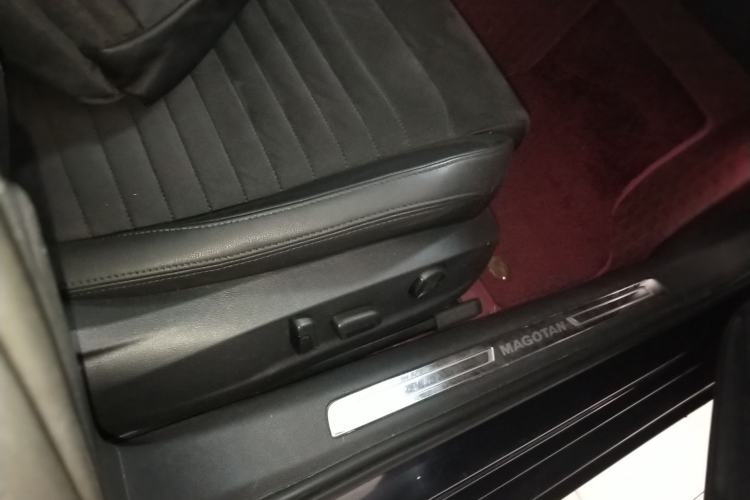 Used Volkswagen Magotan 2017 330TSI DSG Luxury Model