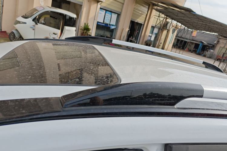 Used Haval H6 2015 Upgraded Model 1.5T Manual Two-Wheel Drive Elite Version Roof