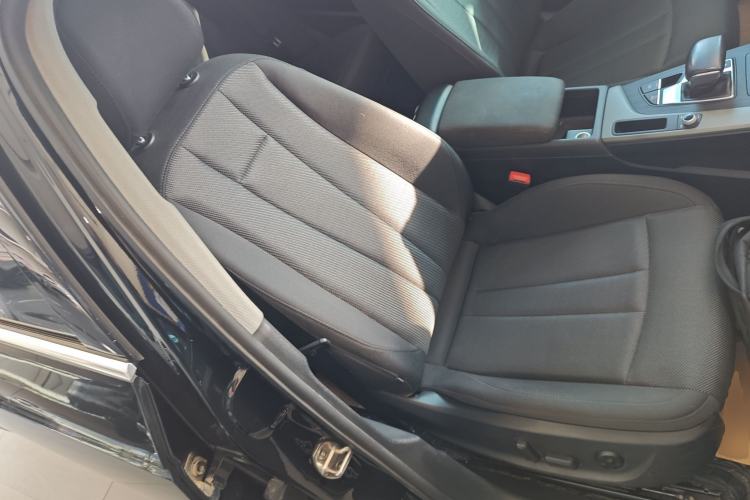 Used Audi A4L 2019 40 TFSI Ambition China VI