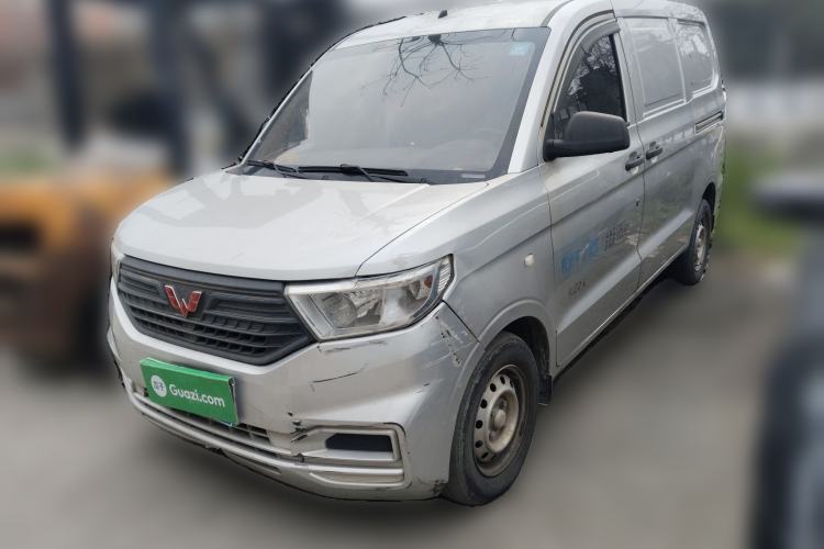 Used Wuling Hongguang V 2019 1.5L Jingqu Edition Sealed-Window Vehicle China VI LAR