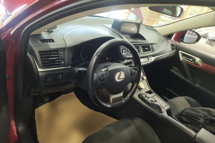 Used Lexus CT 2017 CT200h Elite Edition Solid Color China V Standard
