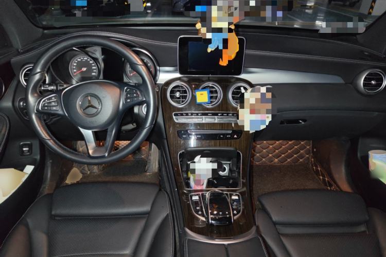 Used Mercedes-Benz GLC 2018 Facelift GLC 260 4MATIC Luxury Edition
