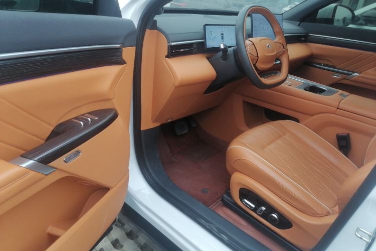 Used Dongfeng eπ eπ008 2025 210Max Range-Extended Version 5 Seats