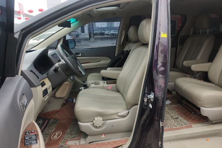 Used BYD M6 2015 2.4L Automatic Luxury Model