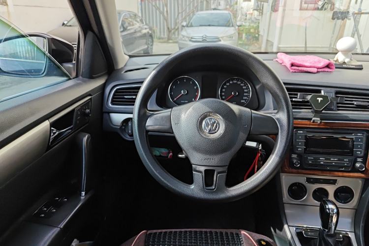 Used Volkswagen Lavida 2013 Restyled Classic 1.6L Automatic Comfort Edition
