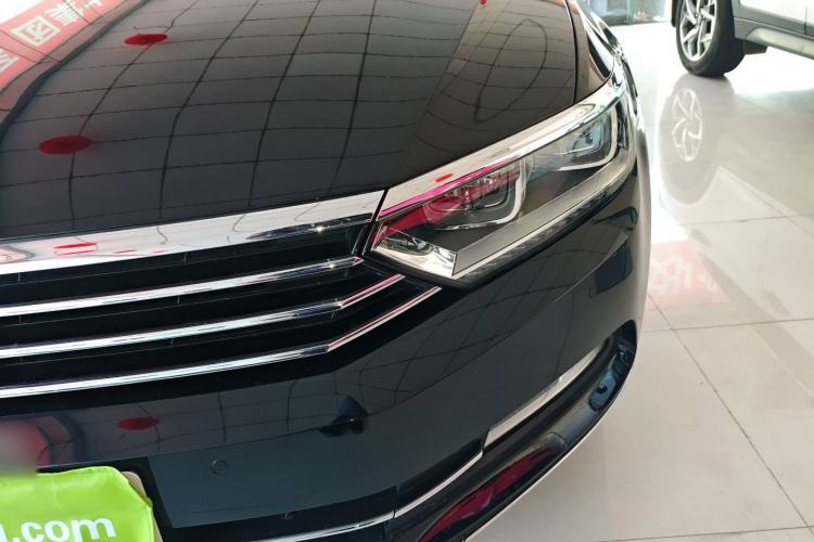 Used Volkswagen Magotan 2019 330TSI DSG Leading Model China VI Standard
