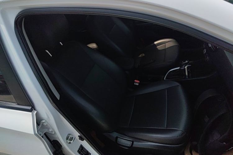 Used Hyundai Celesta 2018 1.6L Automatic GL Enjoyment Edition China VI compliant Right Front Seat