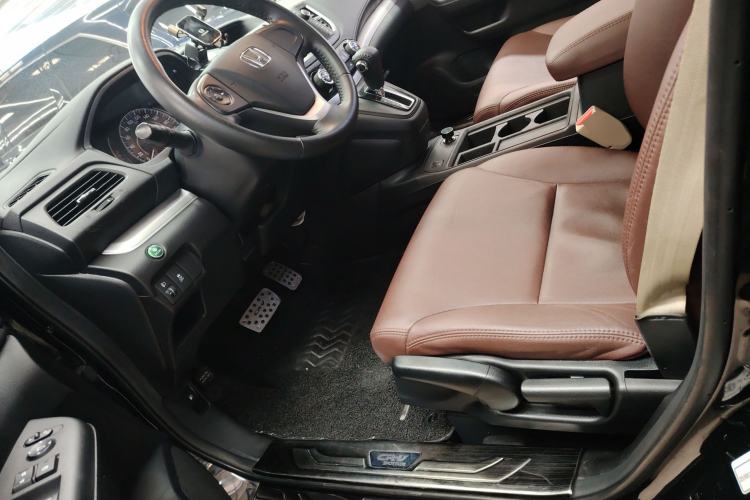 Used Honda CR-V 2016 2.0L two-wheel drive Urban Edition
