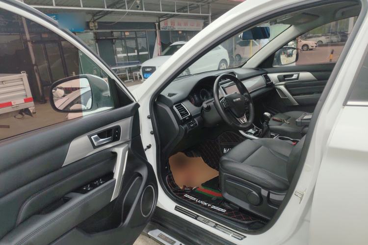 Used Haval H2 2017 Red-Label 1.5T Manual Two-Wheel Drive Luxury Model
