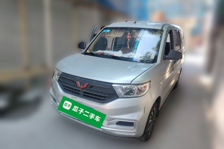 Used Wuling Hongguang V 2019 1.5L Base Version China VI LAR
