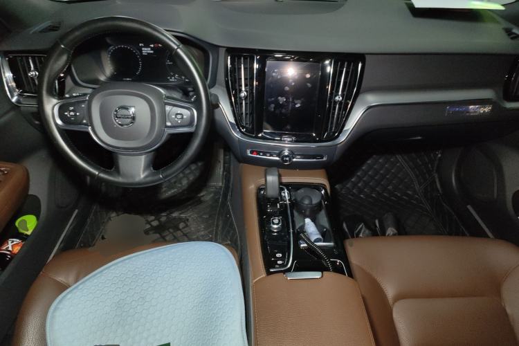 Used Volvo S60 New Energy 2022 T8 eDrive Hybrid All-Wheel Drive Smart Luxury Edition