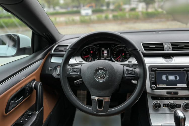 Used Volkswagen FAW-Volkswagen CC 2016 1.8TSI Luxury Model
