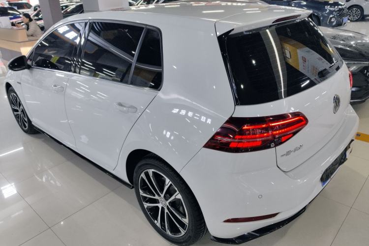 Used Volkswagen Golf 2018 280TSI Automatic R-Line Model
