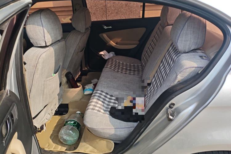 Used Volkswagen Lavida 2011 1.6L Automatic PinYou Edition Left Rear Seat