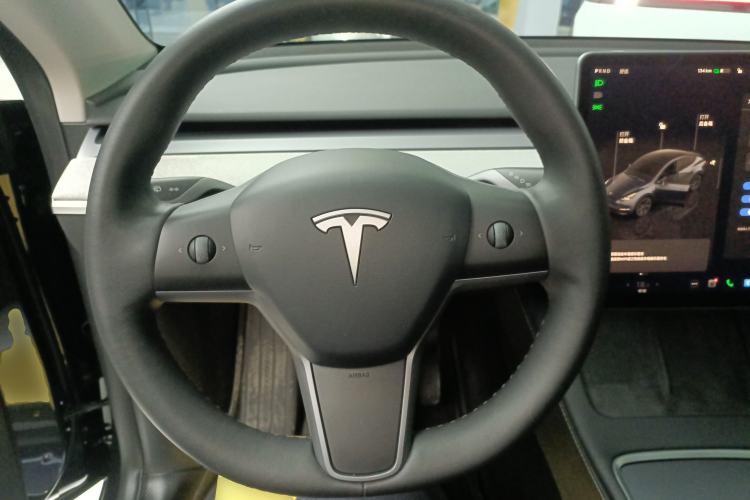 Used Tesla Model Y 2024 Rear-Wheel-Drive Version
