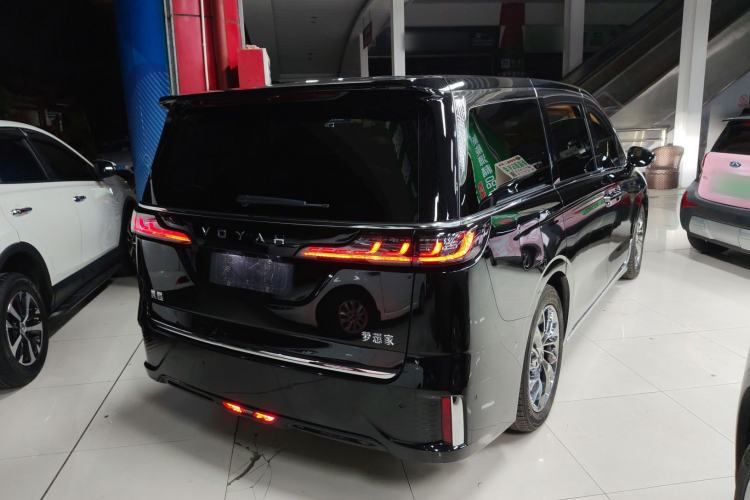 Used VOYAH Dream 2022 Low-Carbon Edition Dream+ Smart Enjoyment Package Rear Right 45 Deg