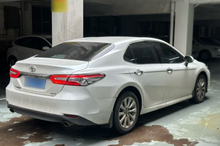 Used Toyota Camry 2019 2.0G Luxury Edition China VI Standard Exterior 5