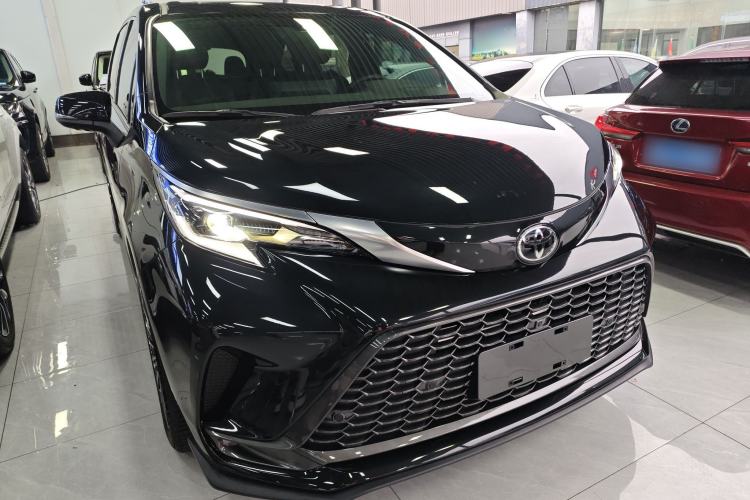 Used Toyota Granvia 2024 2.5L Hybrid Prestige PLUS Four-Wheel Drive Version Front Right 45 Deg