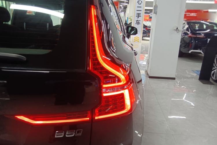 Used Volvo XC60 2022 B5 4x4 Smart Luxury Edition