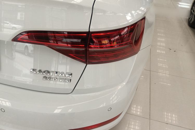 Used Volkswagen Sagitar 2022 280TSI DSG Flyover Edition Right Rear Taillight
