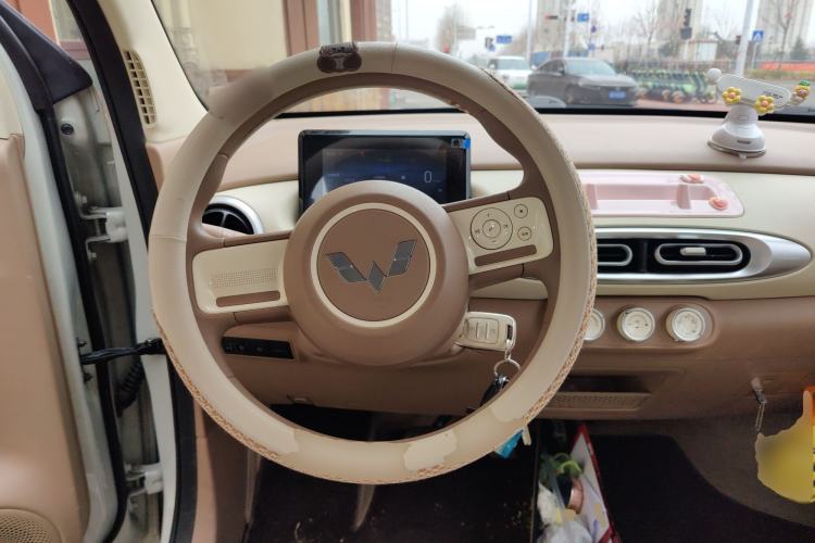 Used Wuling Hongguang MINIEV 2025 Four-Door Version Advanced Edition
