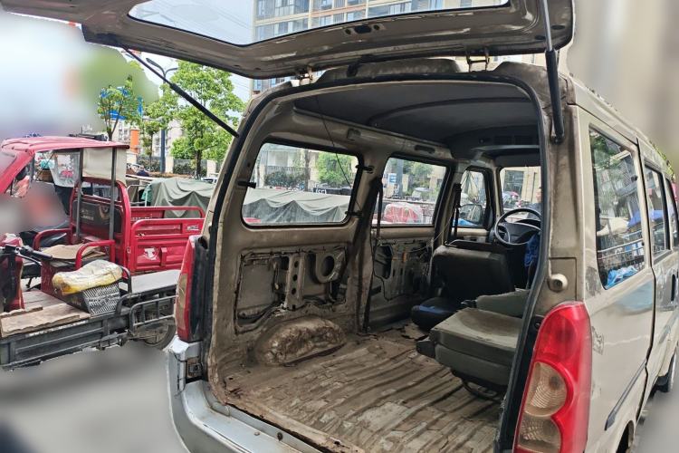 Used Wuling Rongguang 2011 1.2L Base Version
