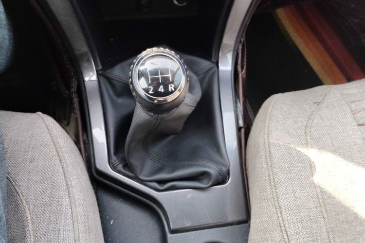 Used Great Wall Wingle 5 2021 2.4L Gasoline Two-Wheel-Drive Progressive Version Big Double Cab China VI Emission Standard 4K22D4M Gear Lever