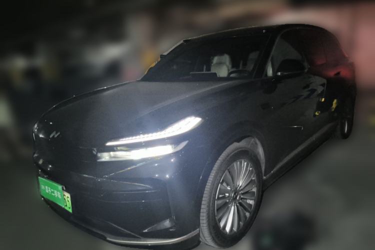 Used ONVO Luxeed L90 2025 Model—Ultra Six-Seater Version