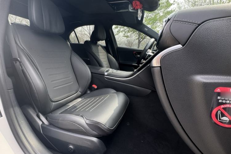 Used Mercedes-Benz C-Class 2024 C 260 L Brilliant Night Sports Edition Interior 5