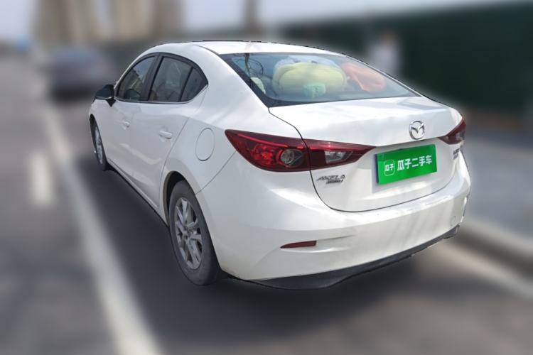 Used Mazda 3 Axela 2016 Sedan 1.5L Manual Comfort Model
