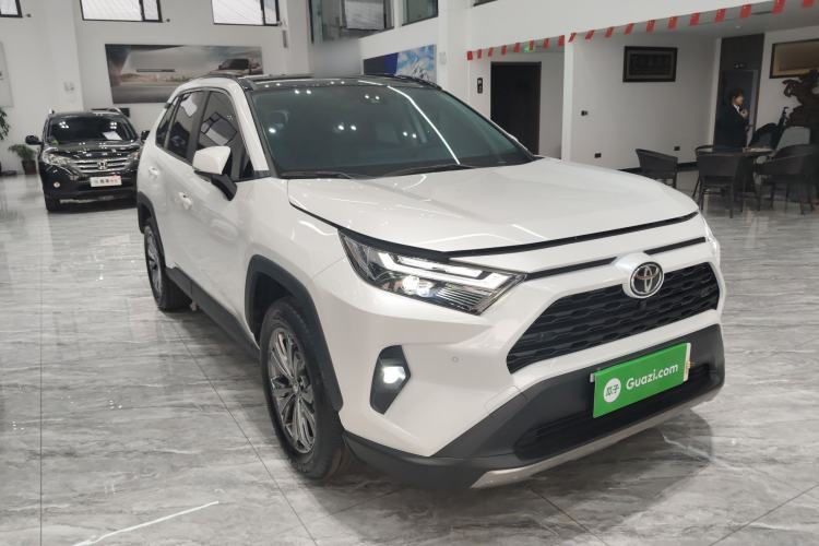 Used Toyota RAV4 2023 2.0L CVT Two-Wheel Drive Fashion Plus Edition
