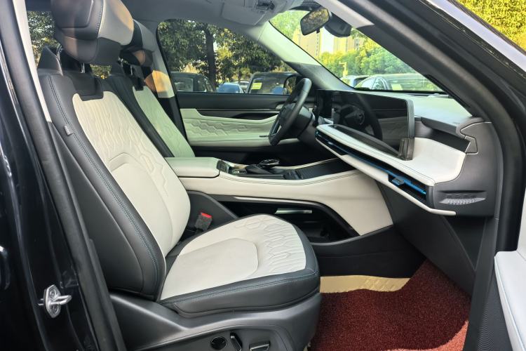 Used Ford Edge 2023 Ford Explorer L 2.0T EcoBoost E-Hybrid Two-Wheel Drive 7-Seater Luxury Model