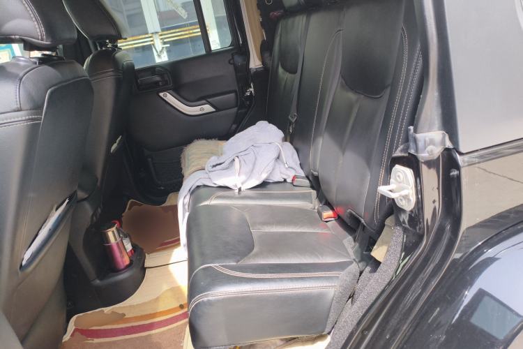 Used Jeep Wrangler 2017 3.0L Sahara Four-Door Comfort Edition
