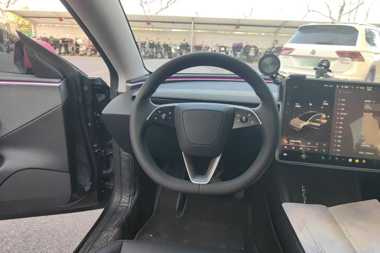 Used Tesla Model 3 2025 Rear-Wheel-Drive Version
