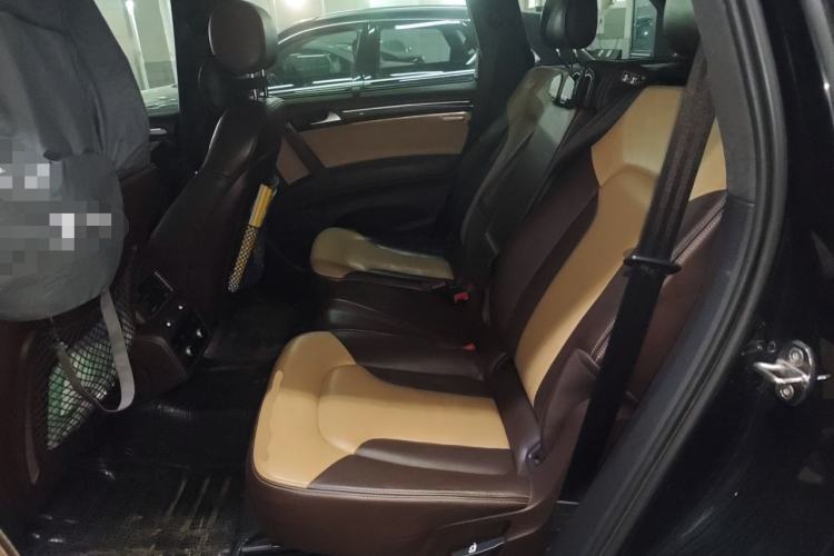 Used Audi Q7 2014 35 TFSI Exclusive Edition Left Rear Seat