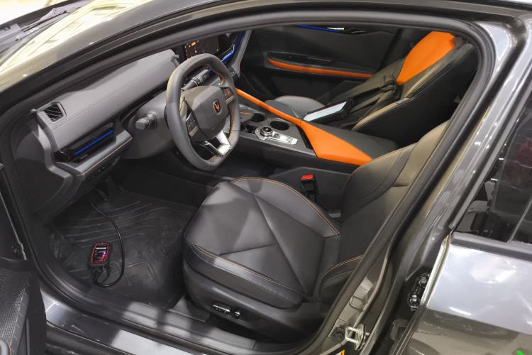 Used Changan UNI-V iDD 2023 ZhiDian iDD 1.5T 113km ZhiKu Model
