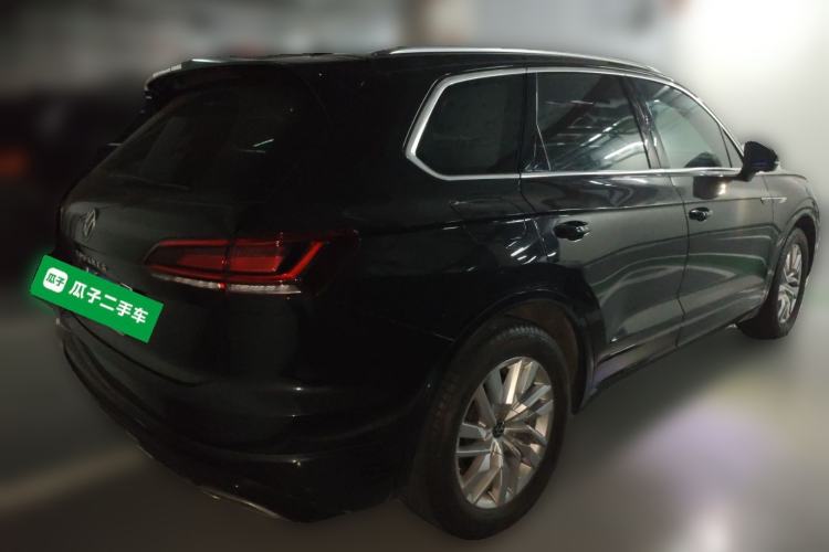 Used Volkswagen Touareg 2023 2.0 TSI RuiShang Edition Rear Right 45 Deg