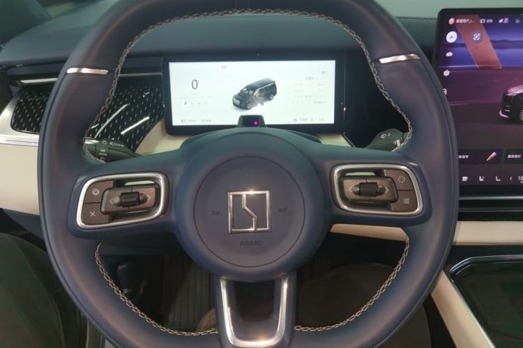 Used Zeekr 009 2024 Six-Seat Executive Version 4WD 108 kWh